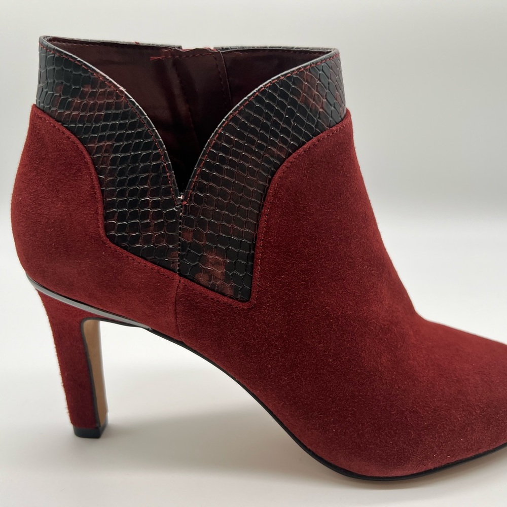 Vince Camuto Women’s Size 6.5 Booties - Picture 2 of 7